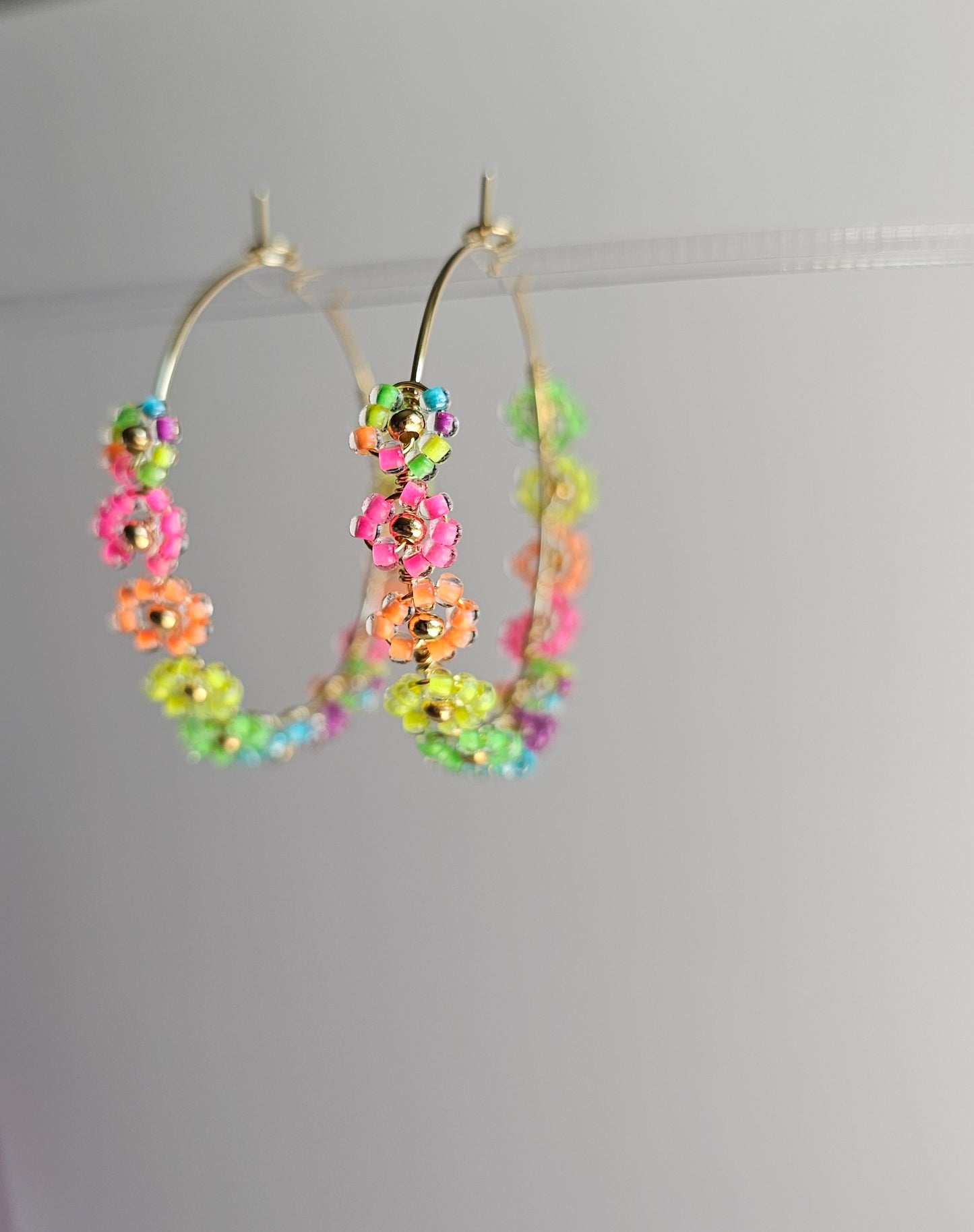 Flower hoop earings