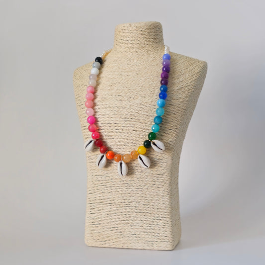 Shells, colors and pearls