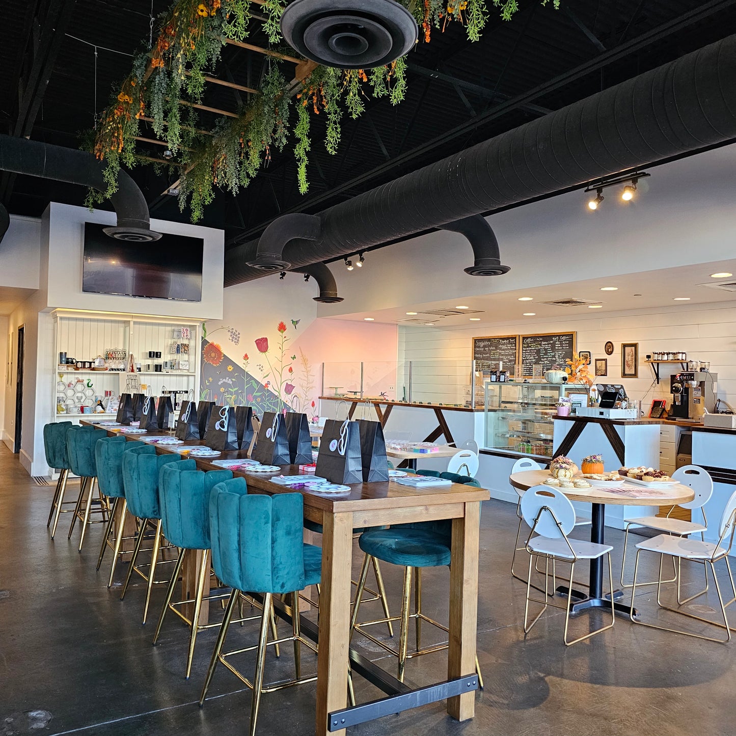 Jewelry workshop #2 at Sweet Friends Bakery