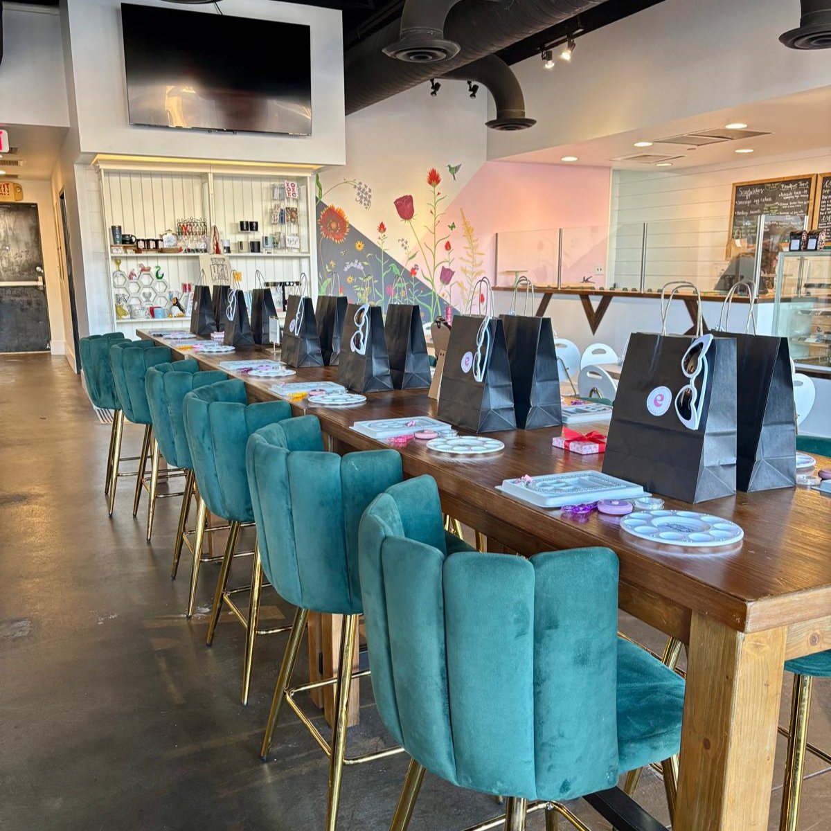 Jewelry workshop #2 at Sweet Friends Bakery