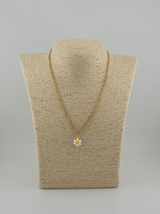 Daisy Charm Necklace