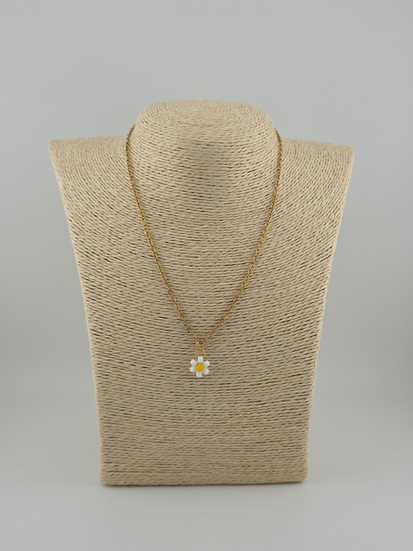 Daisy Charm Necklace